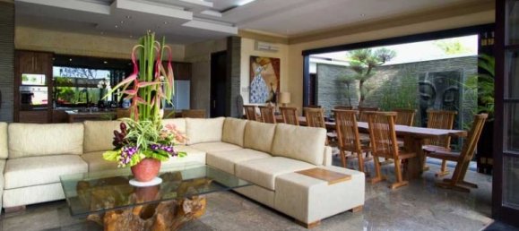 5 bedrooms Villa in Seminyak, Indonesia No. 2922 17