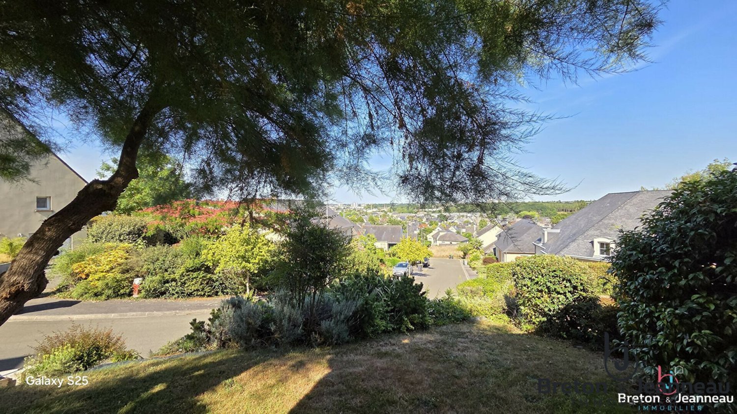 3 Schlafzimmer Haus in Laval, France, Nr. 360539