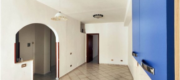 2 Schlafzimmer Wohnung in Palermo, Italy, Nr. 345104 10