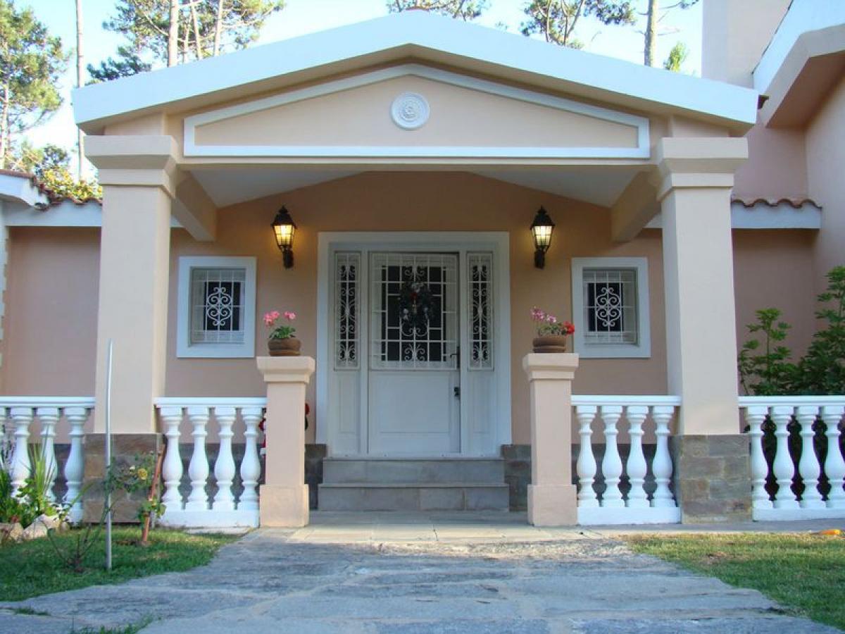 Casa de 5 dormitorios en Maldonado, Uruguay No. 8379