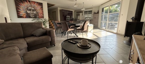 Casa de 4 dormitorios en Sus-Saint-Leger, France No. 255275 2