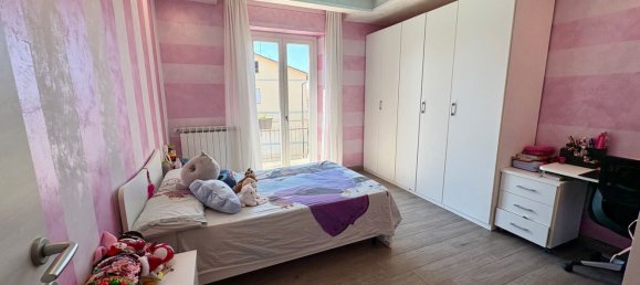 6 Schlafzimmer Wohnung in Todi, Italy, Nr. 333318 9