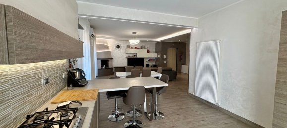 6 Schlafzimmer Wohnung in Todi, Italy, Nr. 333318 5