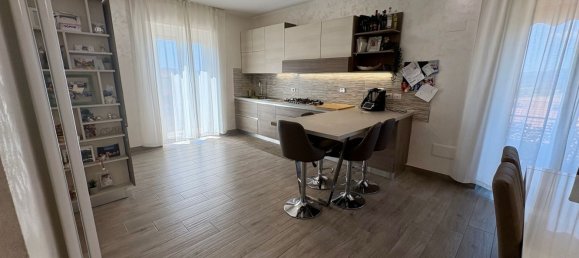 6 Schlafzimmer Wohnung in Todi, Italy, Nr. 333318 19