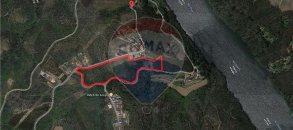 Земельный участок 36825м² в Санта Мария да Фейра, Португалия № 64376 3