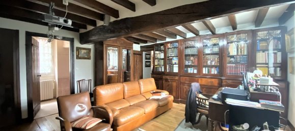 8 bedrooms House in Cherisy, France No. 67169 21