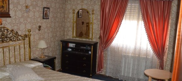 4 Schlafzimmer Wohnung in Palencia, Spain, Nr. 163021 8