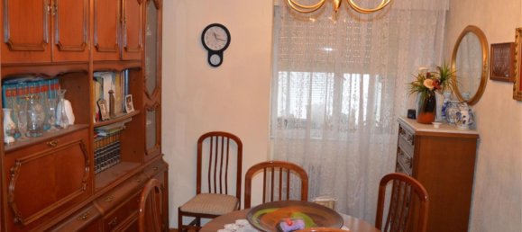 4 Schlafzimmer Wohnung in Palencia, Spain, Nr. 163021 5