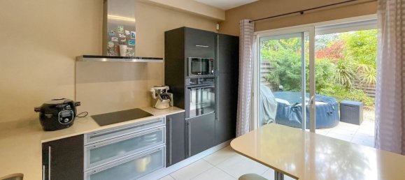 3 bedrooms House in Pessac, France No. 302097 3