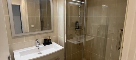 1 bedroom Apartment in Le Perreux-sur-Marne, France No. 177075 5