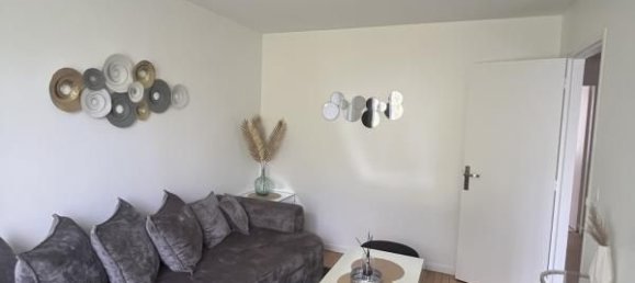 1 bedroom Apartment in Le Perreux-sur-Marne, France No. 177075 2