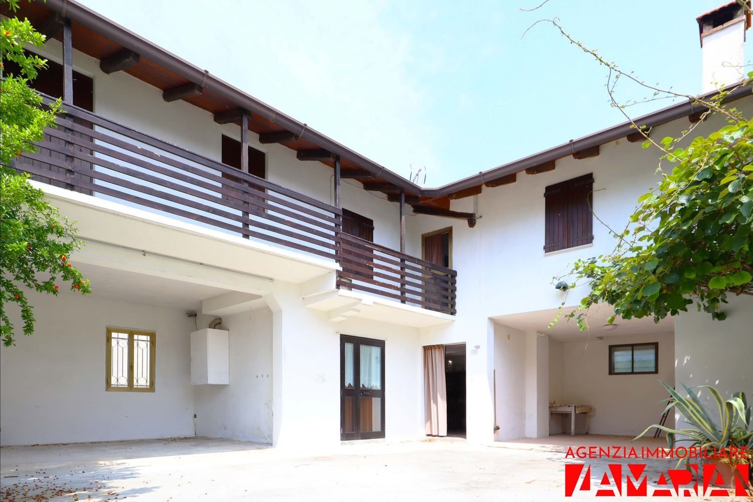 6 rooms House in San Michele al Tagliamento, Italy No. 268624