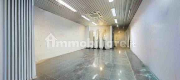 Propiedad comercial de 3 habitaciónes en Genoa, Italy No. 36439 8