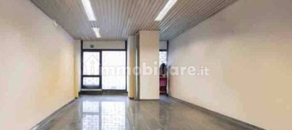 Propiedad comercial de 3 habitaciónes en Genoa, Italy No. 36439 13