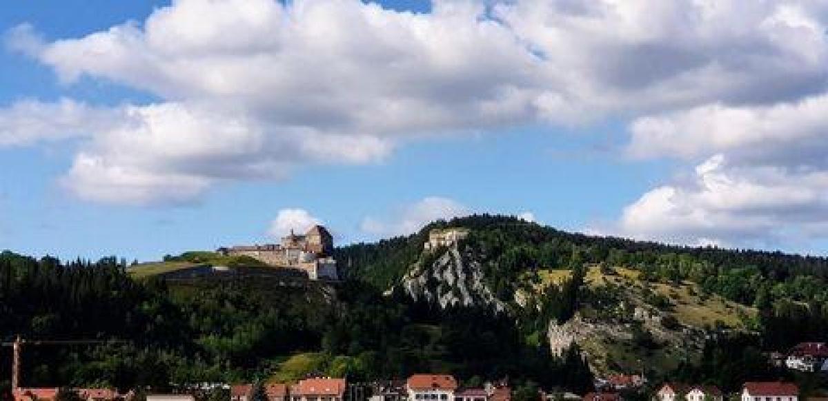 2 bedrooms House in Pontarlier, France No. 32666