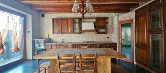 8-Zimmer Villa in Cavour, Italy, Nr. 40992 3