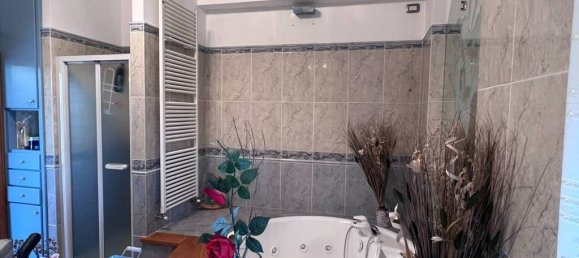 5 bedrooms Villa in Arezzo, Italy No. 337269 36