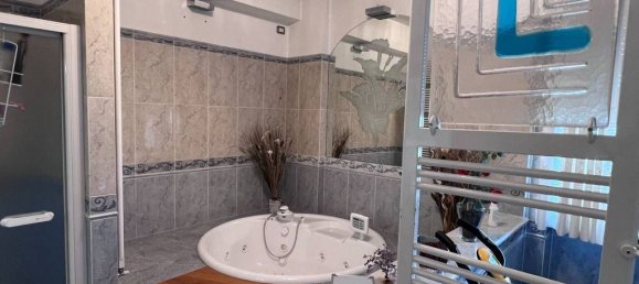 5 bedrooms Villa in Arezzo, Italy No. 337269 35