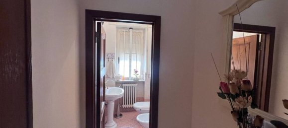 5 bedrooms Villa in Arezzo, Italy No. 337269 16