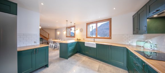 3 Schlafzimmer Gewerbliche Immobilie in Morzine, France, Nr. 1271 6