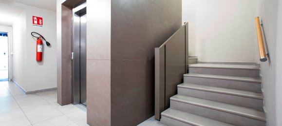 40m² Garage in Reggio Emilia, Italy No. 379854 3