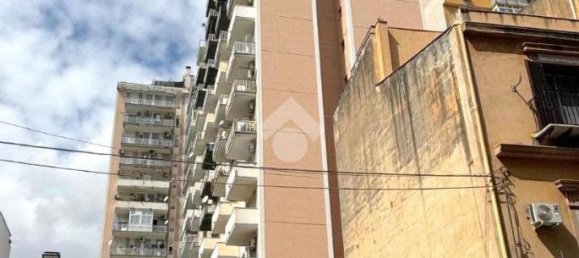 5 rooms Apartment in Palermo, Italy No. 38093 18