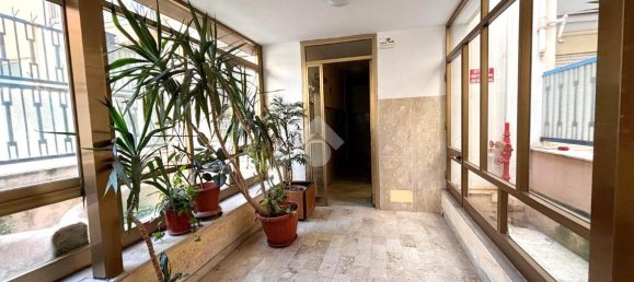 5 rooms Apartment in Palermo, Italy No. 38093 86