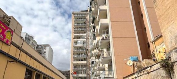 5 rooms Apartment in Palermo, Italy No. 38093 73