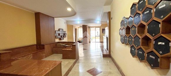 5 rooms Apartment in Palermo, Italy No. 38093 105