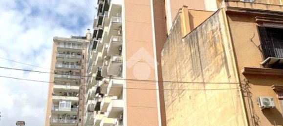 5 rooms Apartment in Palermo, Italy No. 38093 19