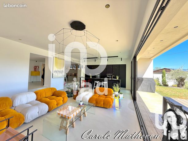 5 chambres Villa à Peaugres, France No. 303051