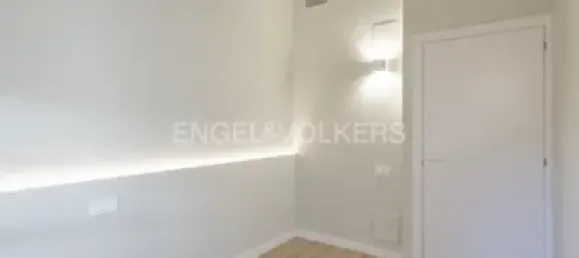 Дом с 4 спальнями в Молинс де Рей, Испания № 73218 16