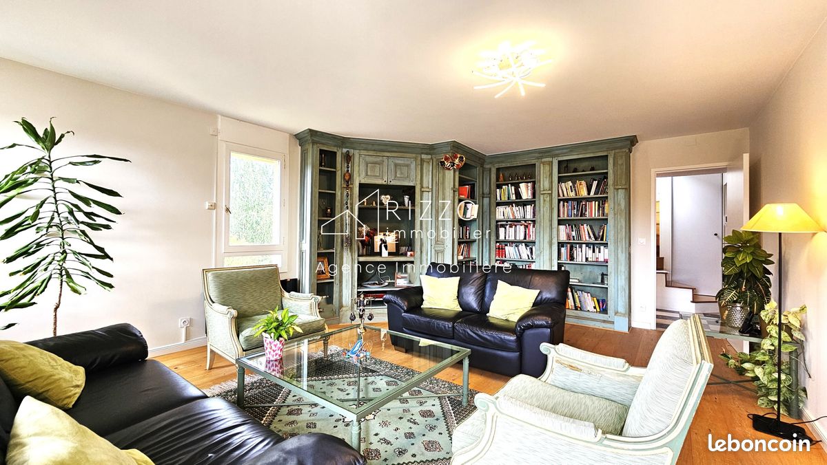 Duplex T3 em Ferney-Voltaire, France N.º 336820