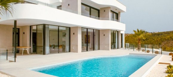 3 bedrooms Villa in Calpe, Spain No. 12938 2