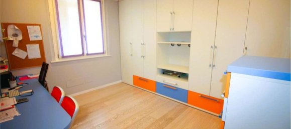 65 rooms Apartment in Maranello, Italy No. 11538 10