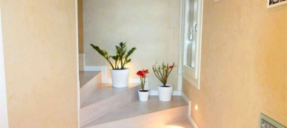 65 rooms Apartment in Maranello, Italy No. 11538 13