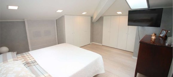 65 rooms Apartment in Maranello, Italy No. 11538 18