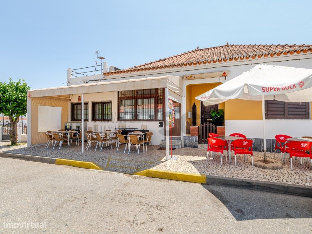 98m² Commercial property in Vila Verde de Ficalho, Portugal No. 284128