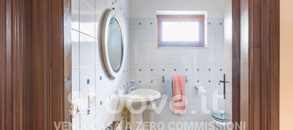 2 bedrooms House in Sabaudia, Italy No. 318982 17