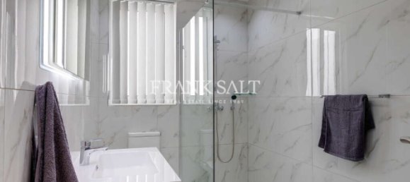 3 bedrooms Penthouse in Swieqi, Malta No. 7196 11