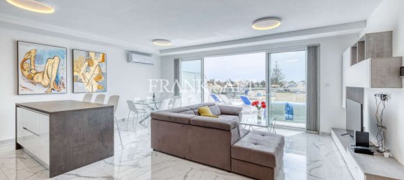 3 bedrooms Penthouse in Swieqi, Malta No. 7196 2