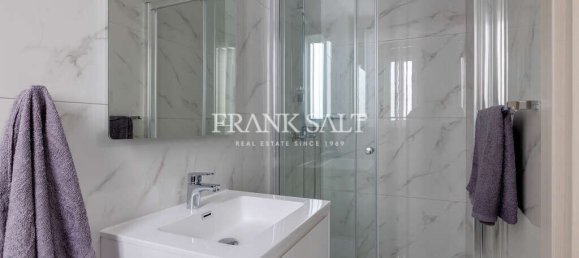 3 bedrooms Penthouse in Swieqi, Malta No. 7196 10