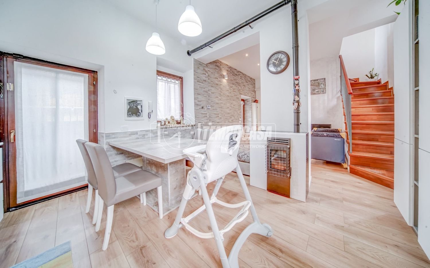 3 bedrooms House in Somma Lombardo, Italy No. 361304