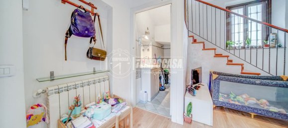 3 bedrooms House in Somma Lombardo, Italy No. 361304 9