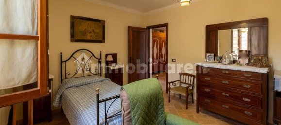 4 bedrooms Villa in Volterra, Italy No. 61390 6