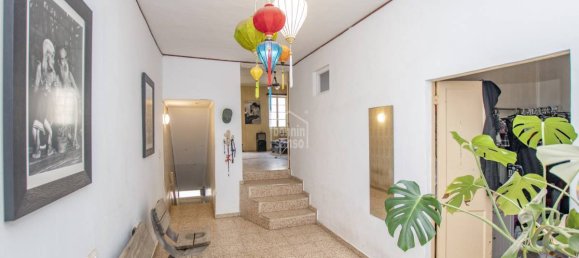 8 bedrooms Townhouse in Mahon, Spain No. 3803 2