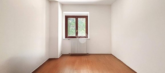 3 Schlafzimmer Wohnung in L'Aquila, Italy, Nr. 348154 14