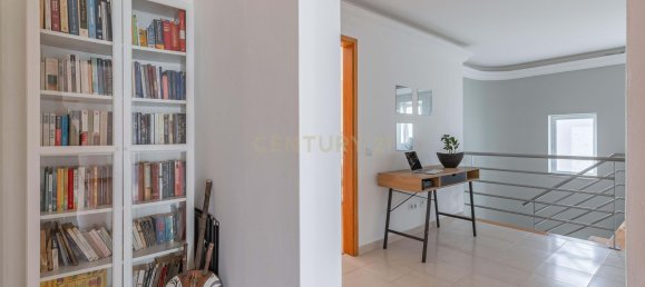 4 bedrooms Villa in Luz, Portugal No. 105000 20