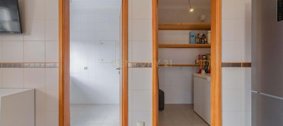 4 bedrooms Villa in Luz, Portugal No. 105000 14