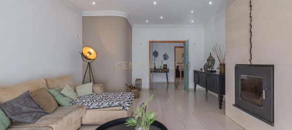 4 bedrooms Villa in Luz, Portugal No. 105000 7